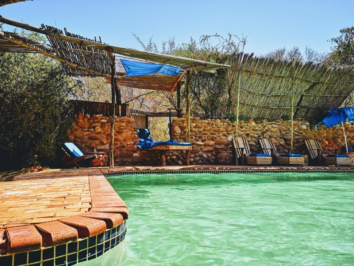 Amber Lagoon Backpackers Lodge Vleirivier Bagian luar foto