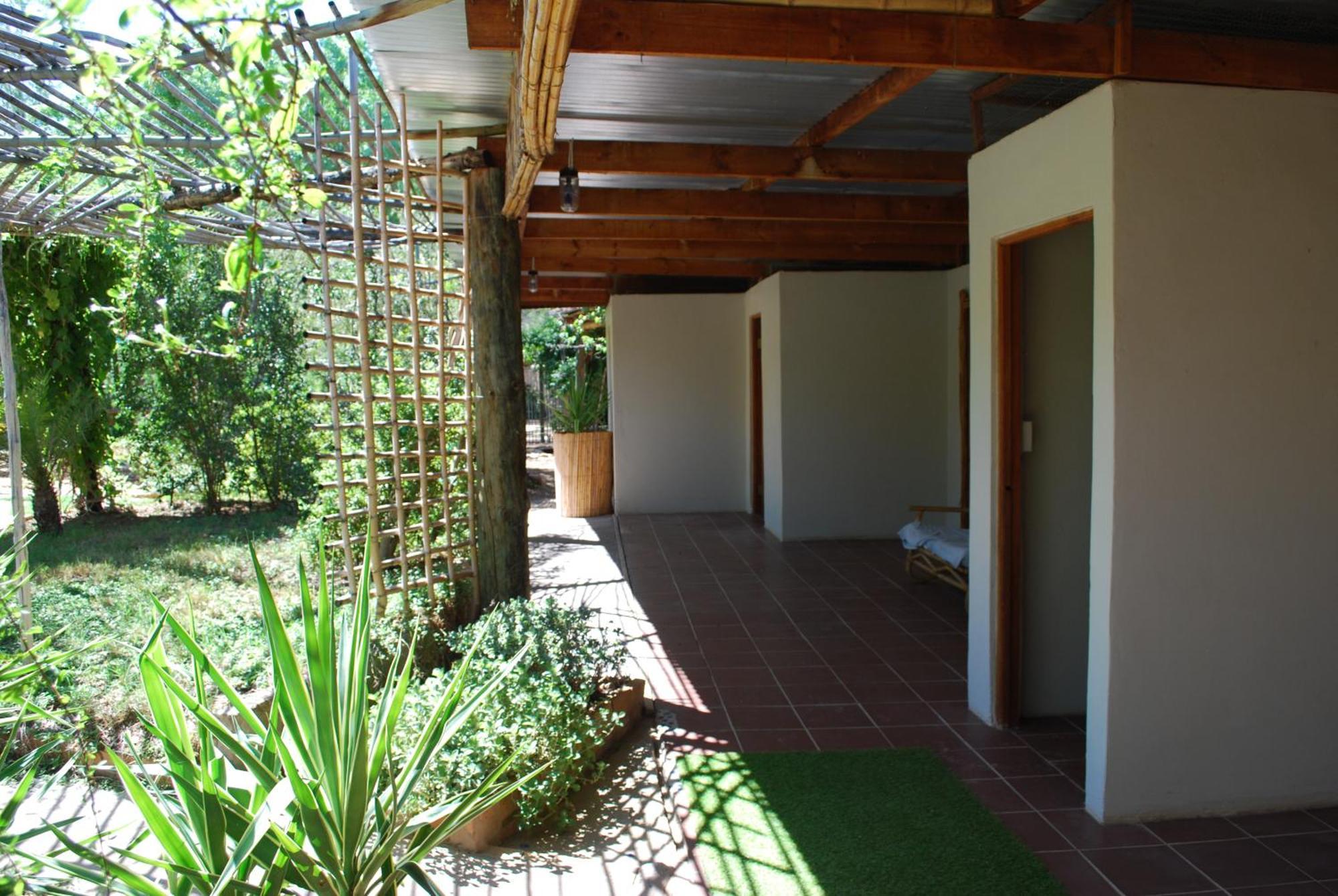 Amber Lagoon Backpackers Lodge Vleirivier Ruang foto